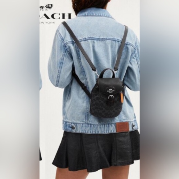 Coach Backpack NWOT Signature Black Denim Convertible Backpack red trim $398 - Picture 2 of 9